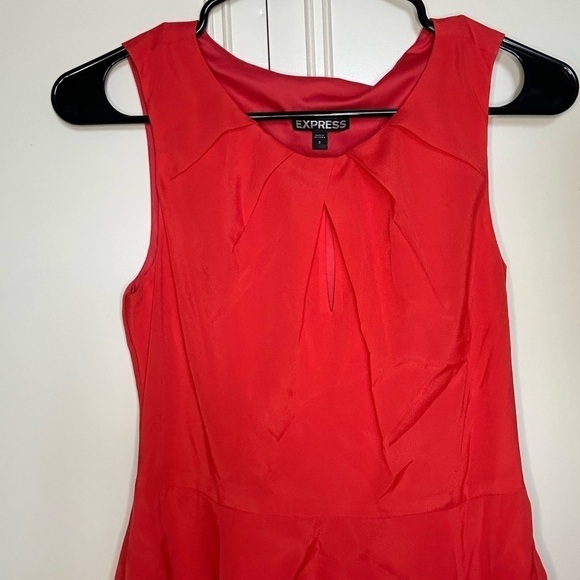 Express coral red dress size 2 - Picture 2 of 4